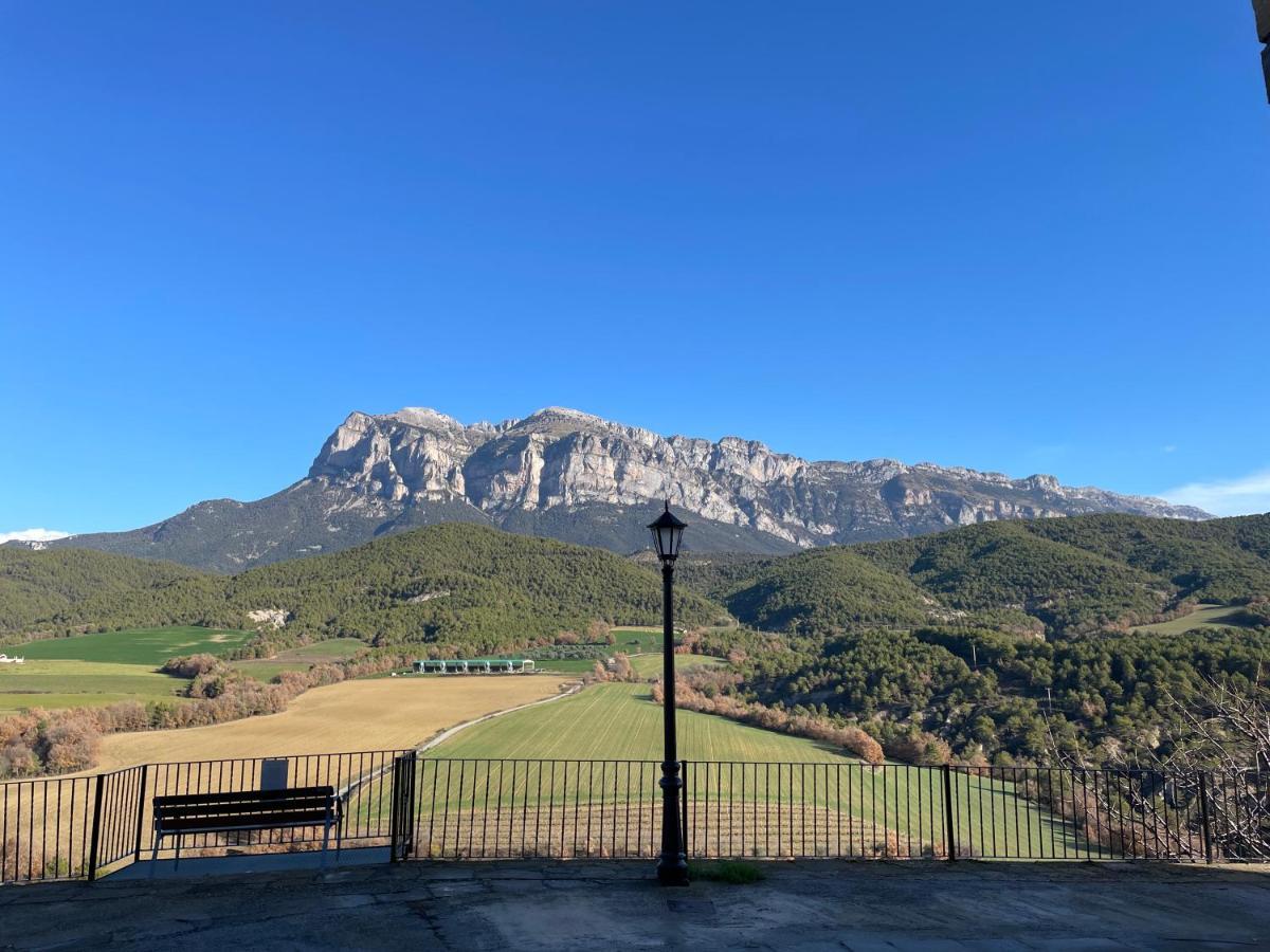 Apartamentos Pirineos Ordesa El Pueyo de Araguás Exteriör bild