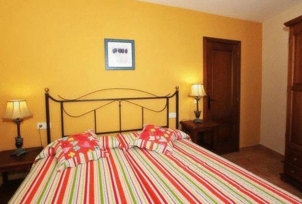 Apartamentos Pirineos Ordesa El Pueyo de Araguás Exteriör bild